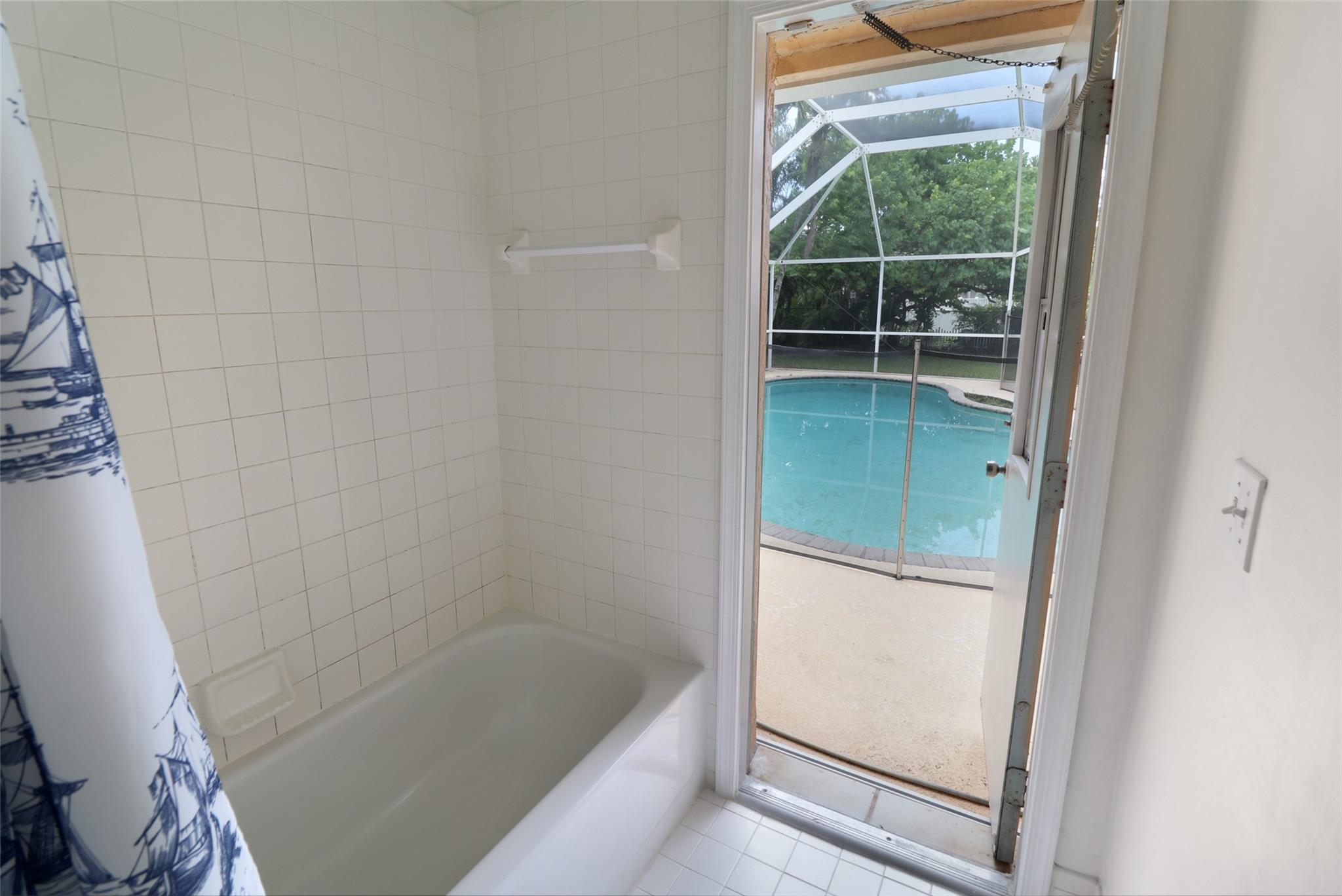 5743 NW 100th Way, Coral Springs, FL 33076