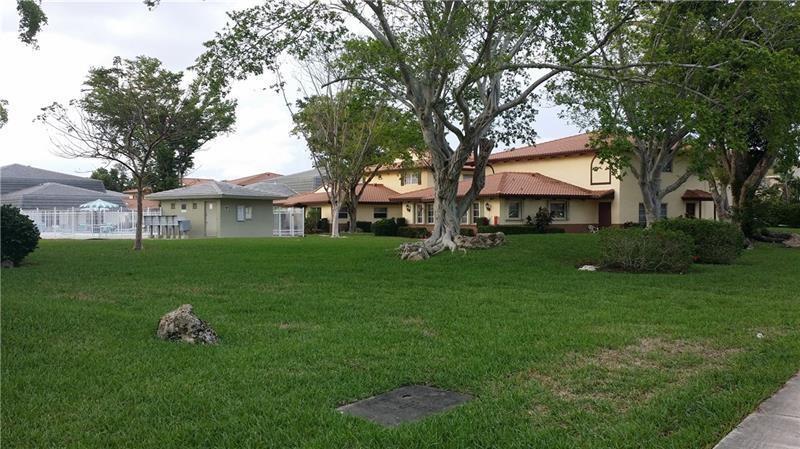 8877 NW 28th Drive 3, Coral Springs, FL 33065