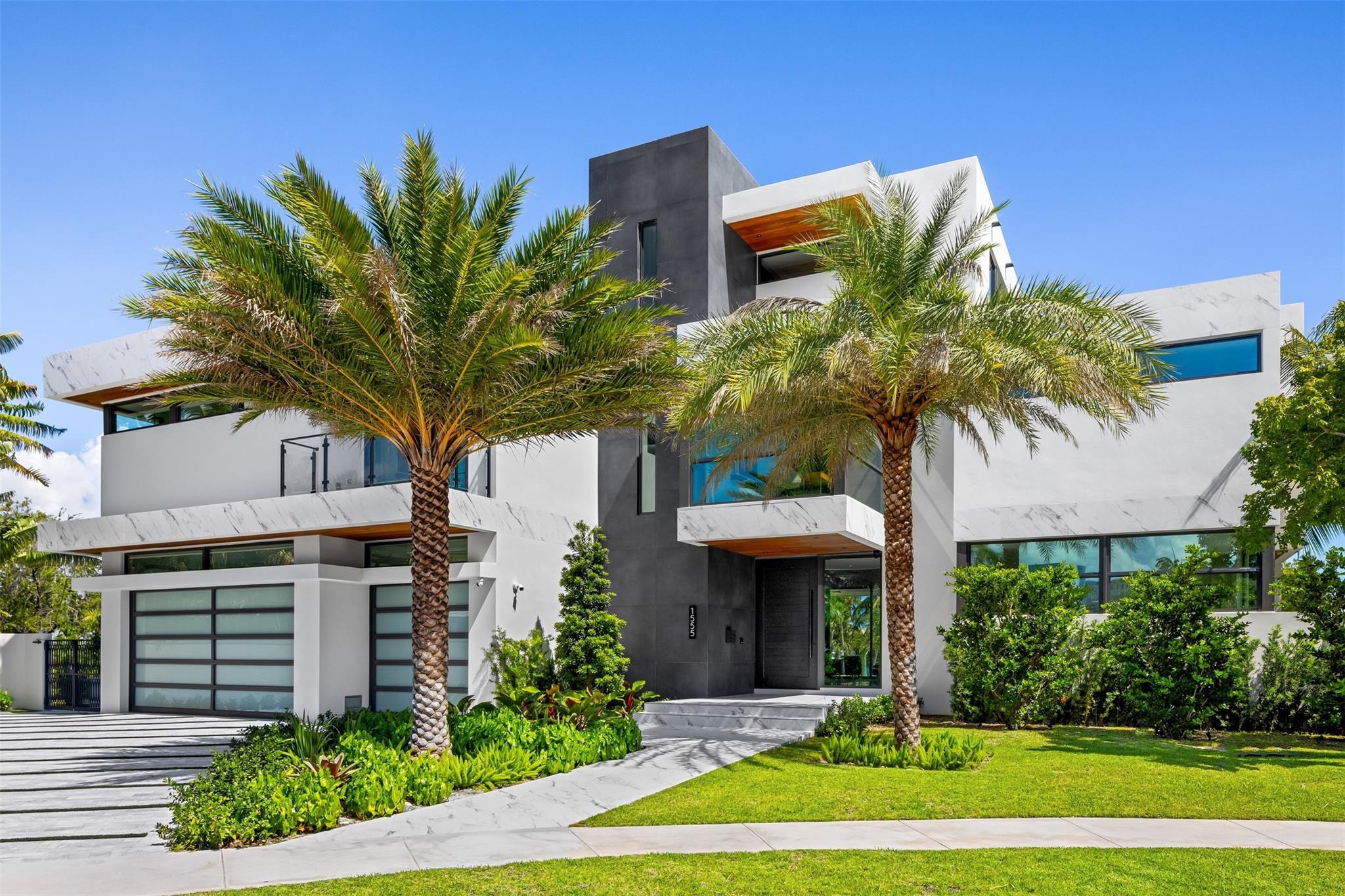 1555 SE 14th Court, Deerfield Beach, FL 33441