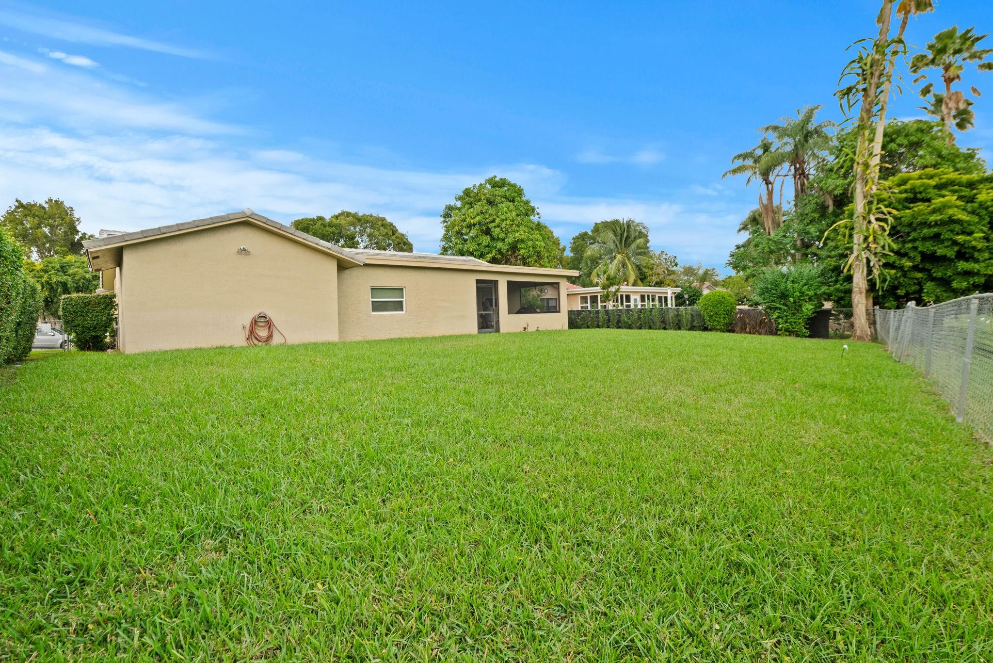 11454 NW 41st Street, Coral Springs, FL 33065