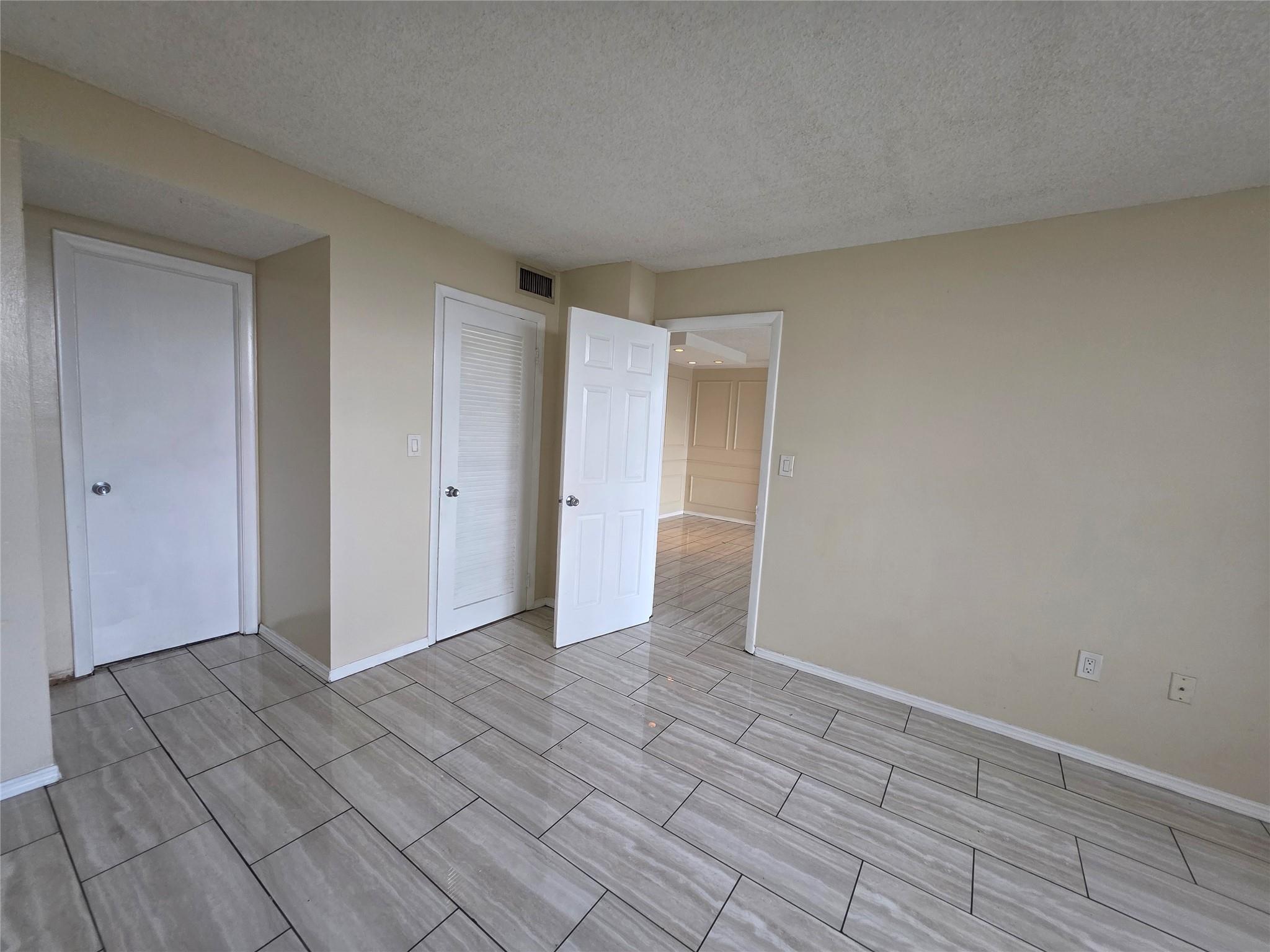 15600 NW 7th Avenue 511, Miami, FL 33169