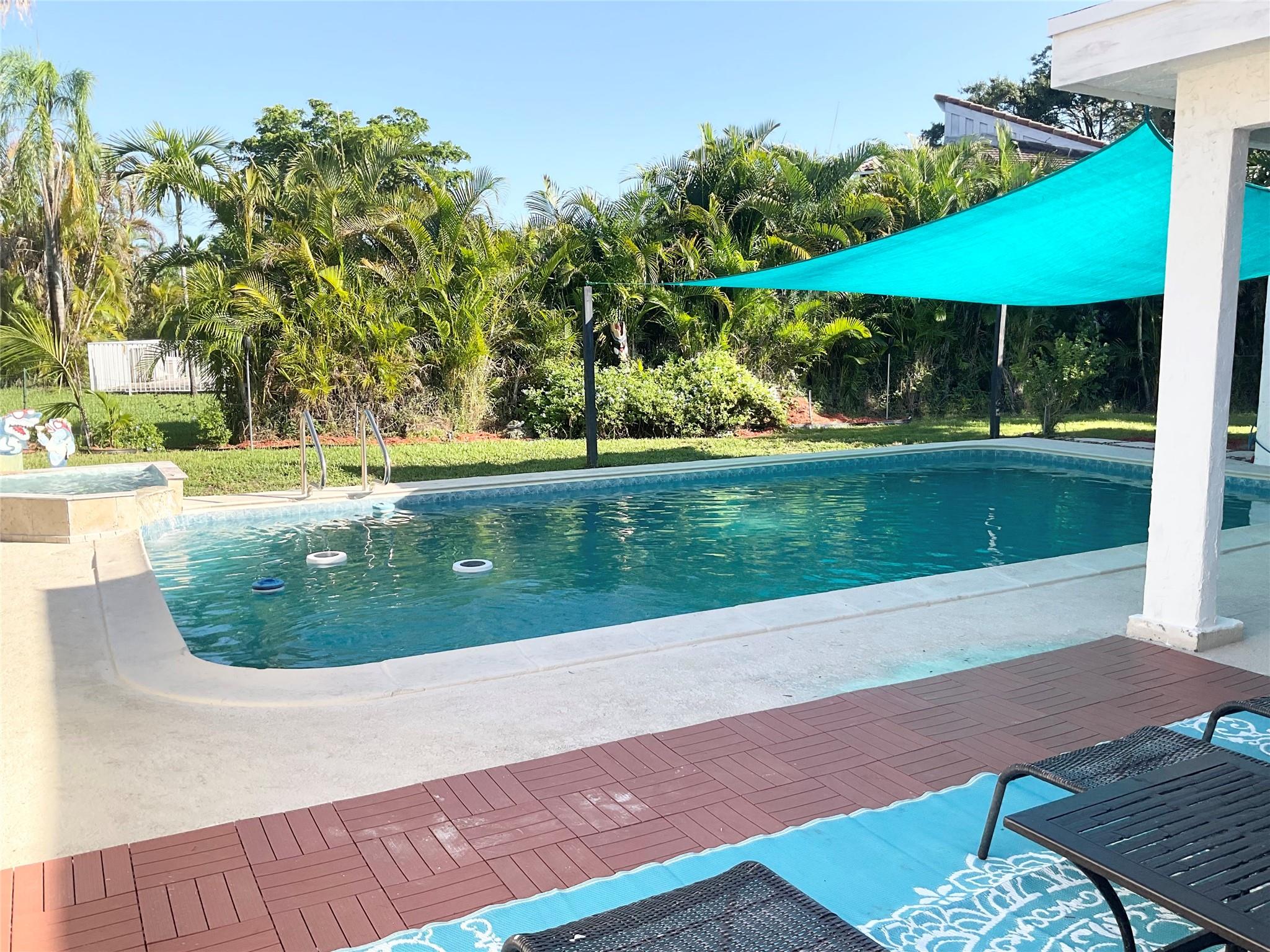 10477 NW 4th Street, Coral Springs, FL 33071