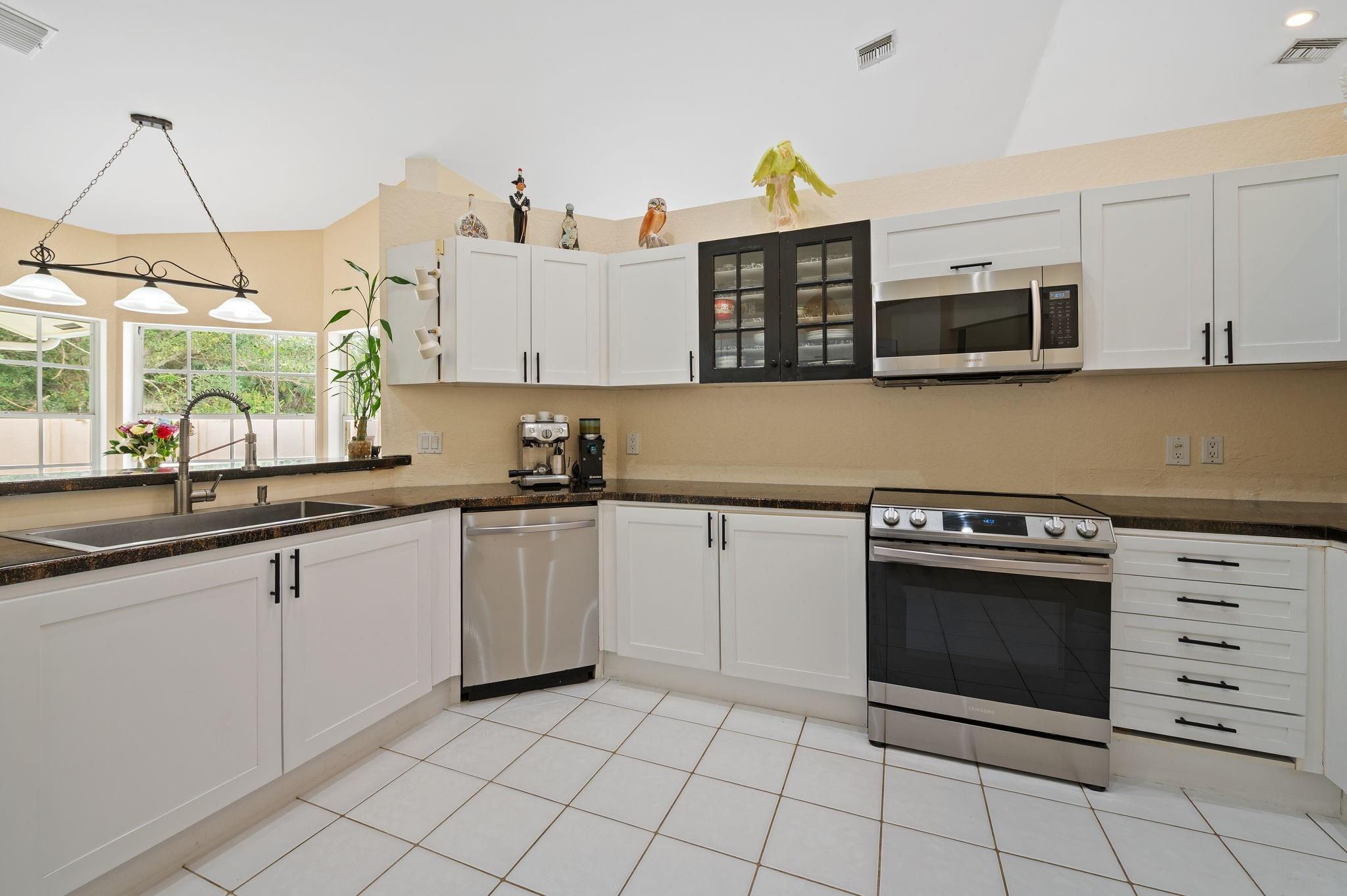 4080 NW 83rd Lane, Coral Springs, FL 33065