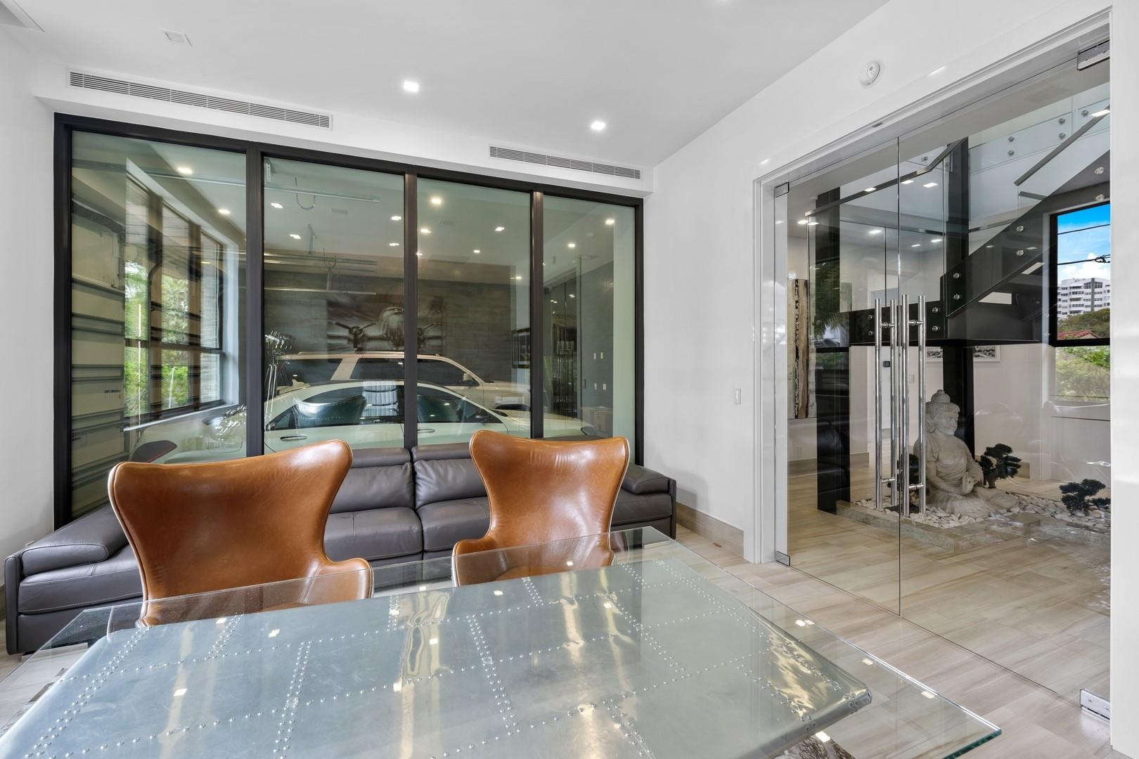 2437 Delmar Place, Fort Lauderdale, FL 33301