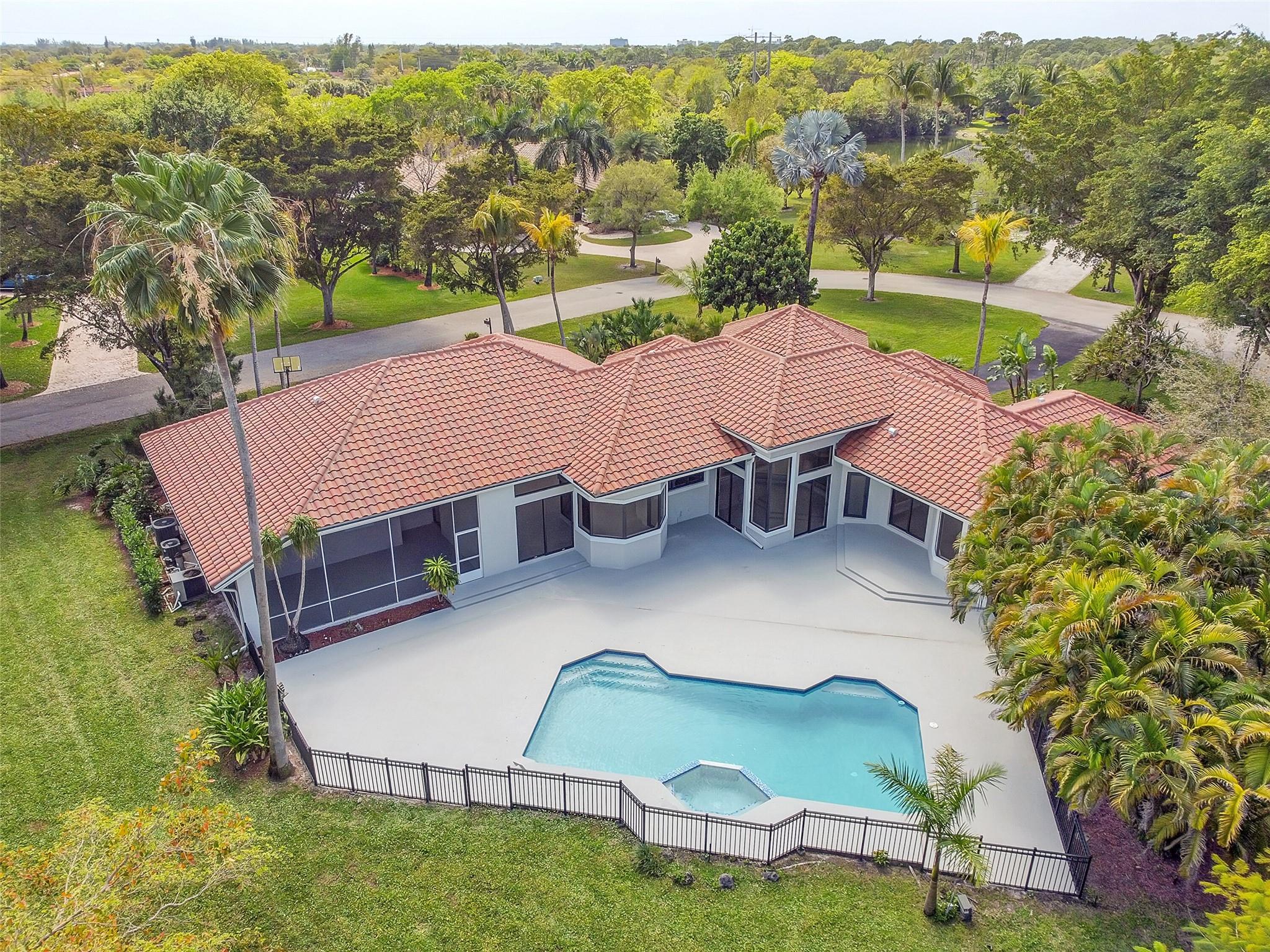 7685 NW 47th Drive, Coral Springs, FL 33067