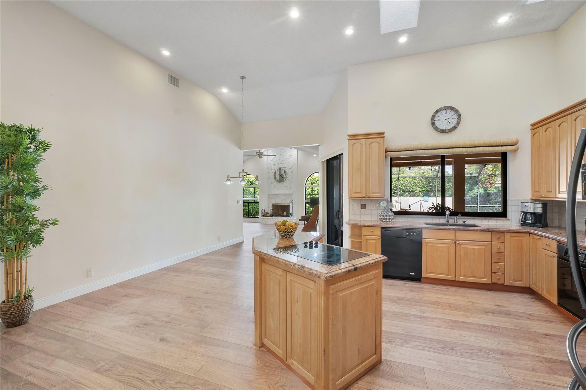 1885 Merion Lane, Coral Springs, FL 33071