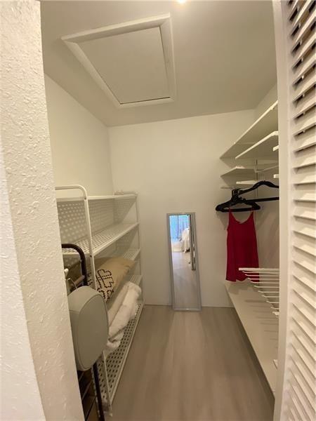 21135 Helmsman Drive O12, Miami, FL 33180