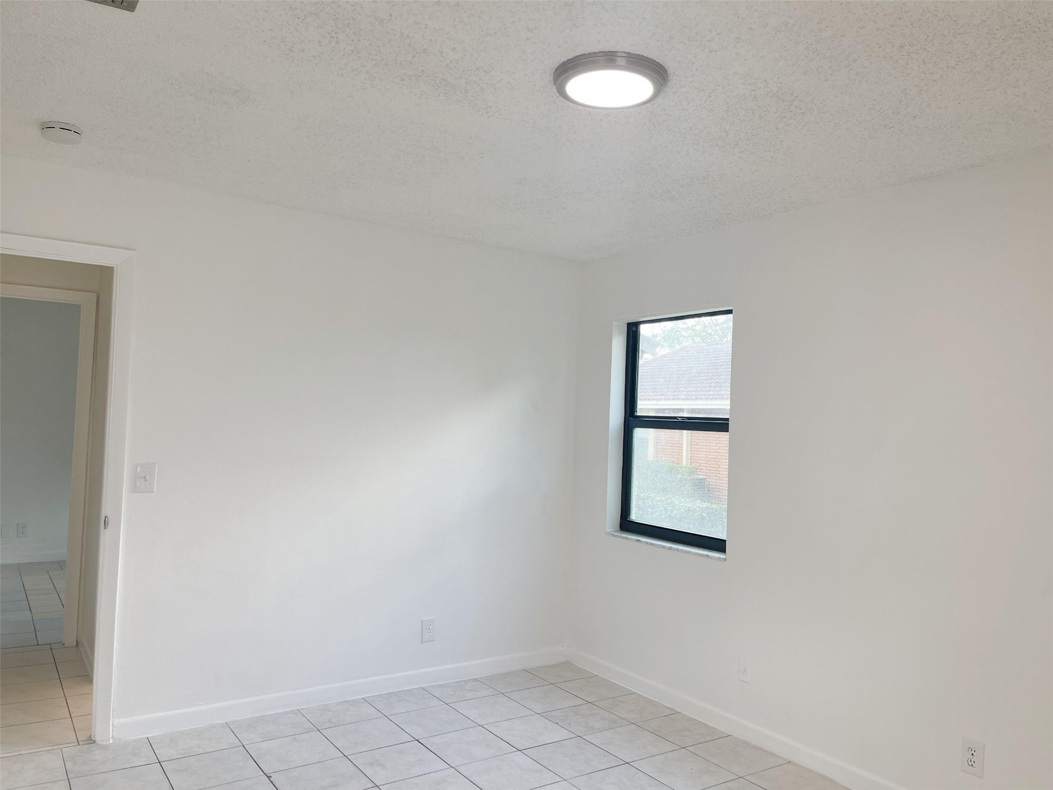 4104 NW 114th Avenue, Coral Springs, FL 33065