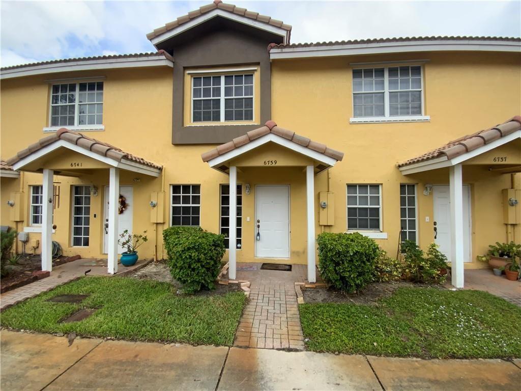 Photo for 6739 Sienna Club Drive, Lauderhill, FL 33319 - listing #FX-10534432 6739 Sienna Club Drive, Lauderhill, FL 33319