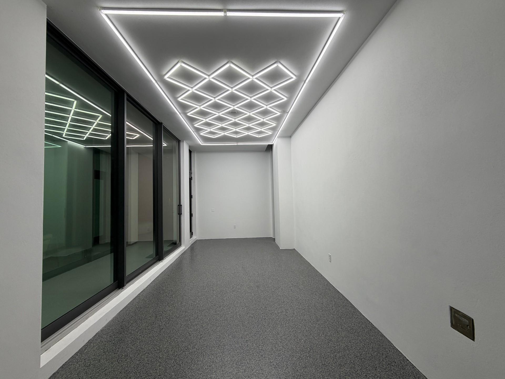 2880 NE 28th Street, Fort Lauderdale, FL 33306