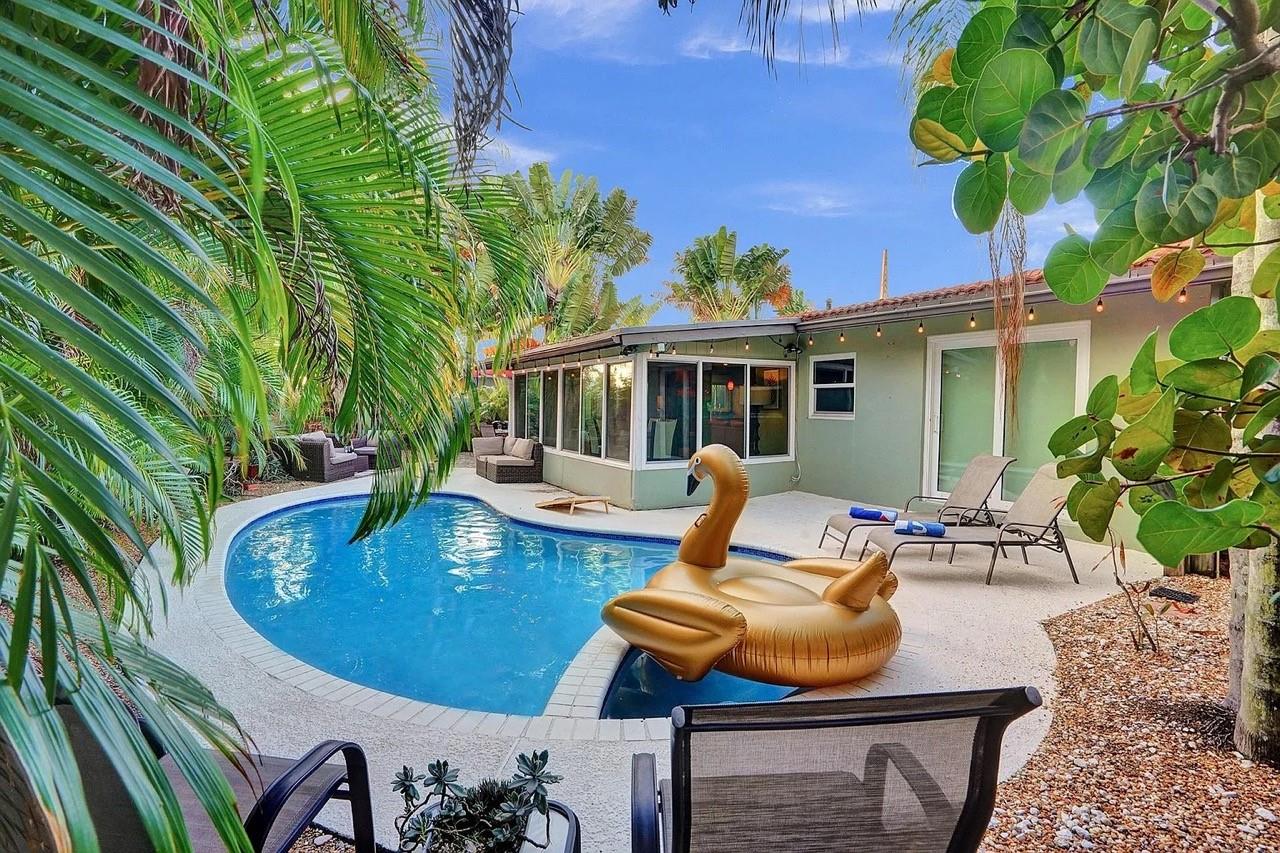 Photo for 8 NE 29th Street, Wilton Manors, FL 33334 - Listing #FX-10526644 8 NE 29th Street, Wilton Manors, FL 33334