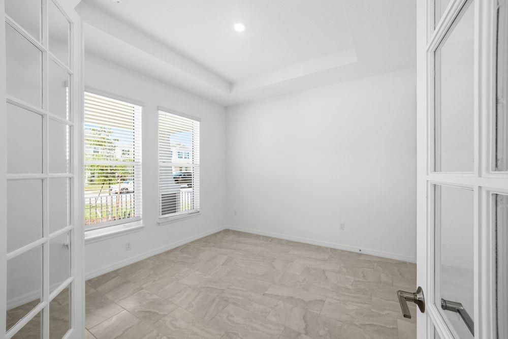 532 SE Ranch Oak Circle ~ Ready Now