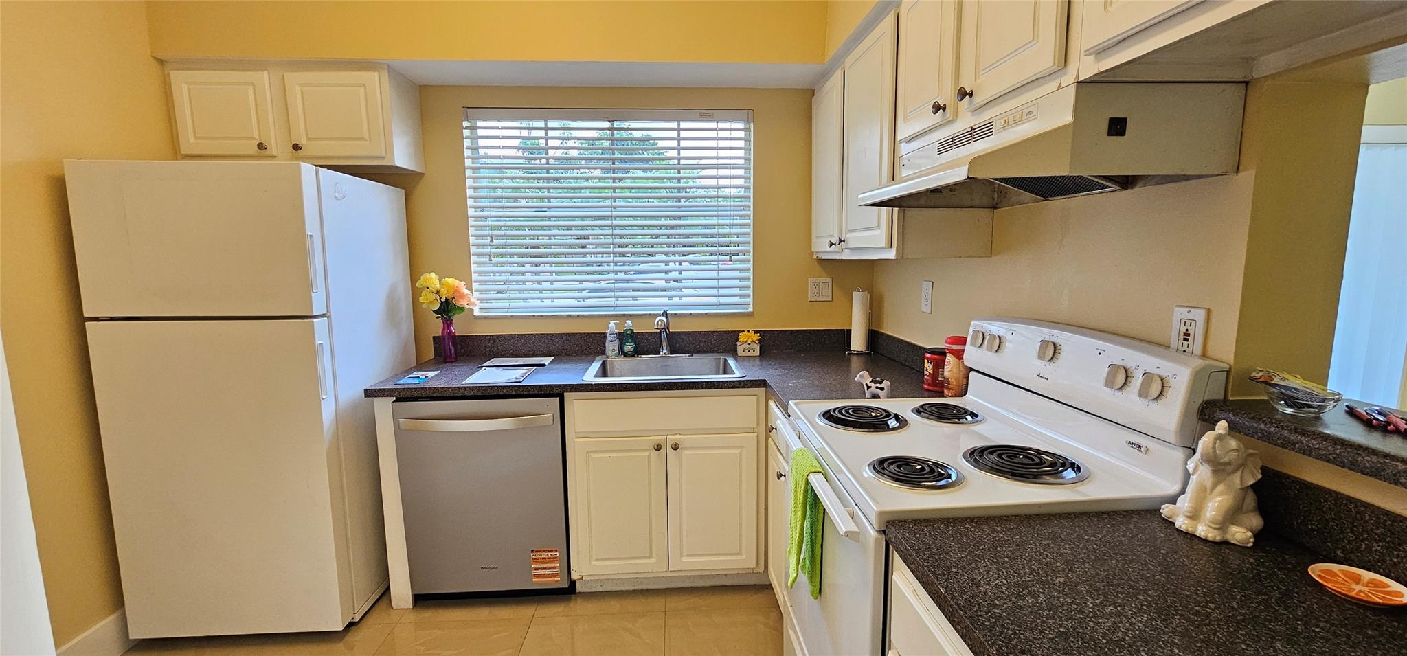 Photo for 1881 NW 96th Terrace, 7F, Pembroke Pines, FL 33024 - Listing #FX-10525277 1881 NW 96th Terrace, 7F, Pembroke Pines, FL 33024