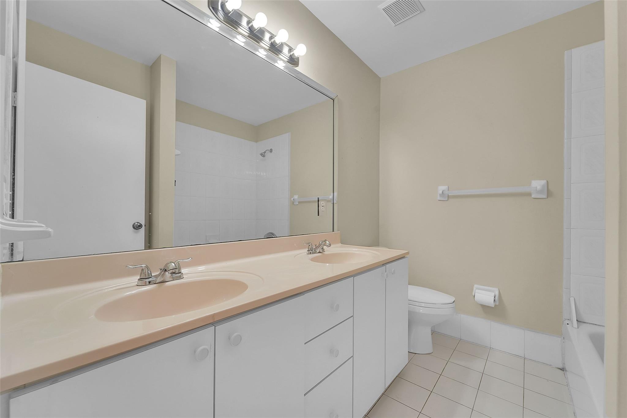 9088 NW 40th Street, Coral Springs, FL 33065