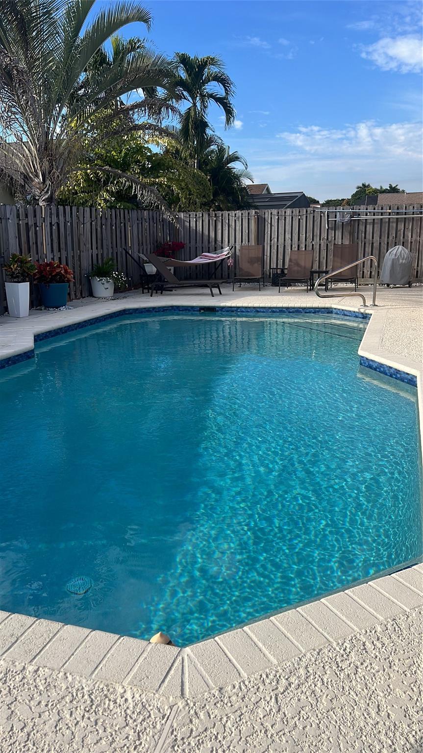 21023 Rustlewood Avenue, Boca Raton, FL 33428