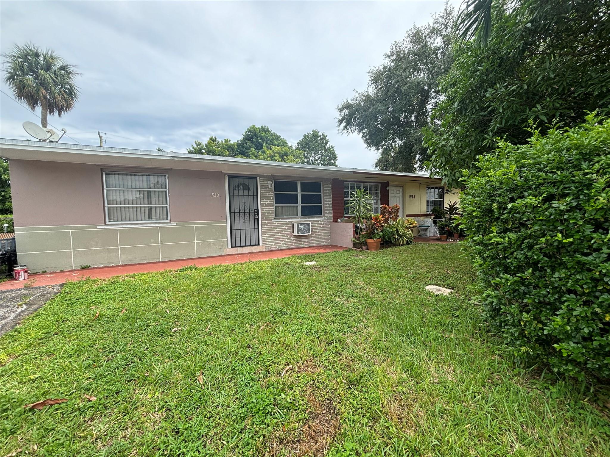 Photo for 1930 SW 67th Terrace, North Lauderdale, FL 33068 - listing #FX-10467624 1930 SW 67th Terrace, North Lauderdale, FL 33068