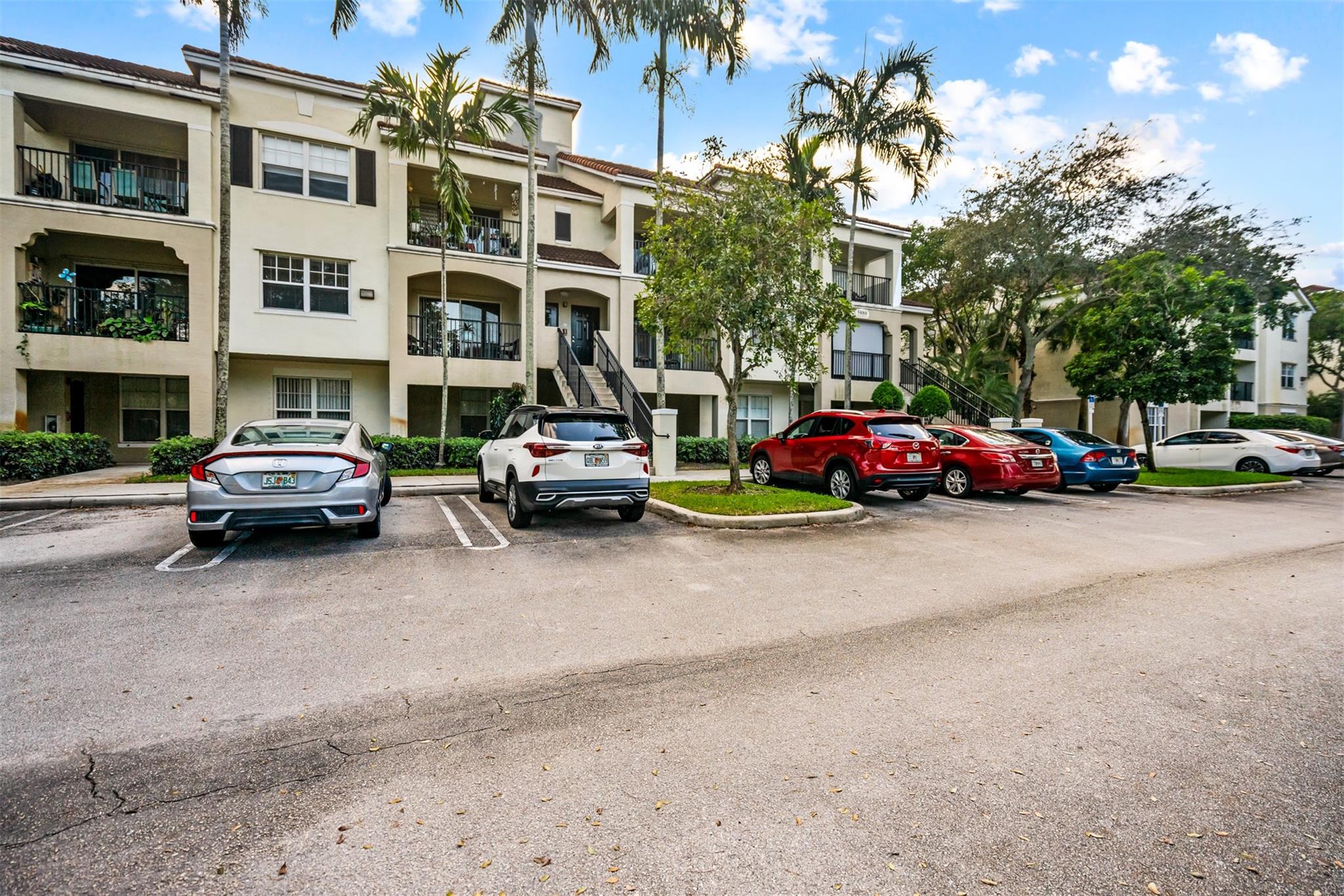 5880 W Sample Road 307, Coral Springs, FL 33067