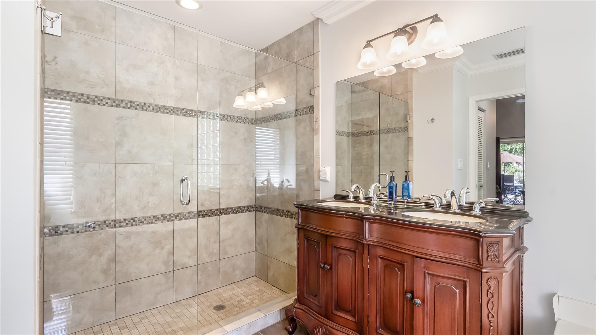 Photo for 4854 NW 104th Lane, Coral Springs, FL 33076 - Listing #FX-10521094 4854 NW 104th Lane, Coral Springs, FL 33076