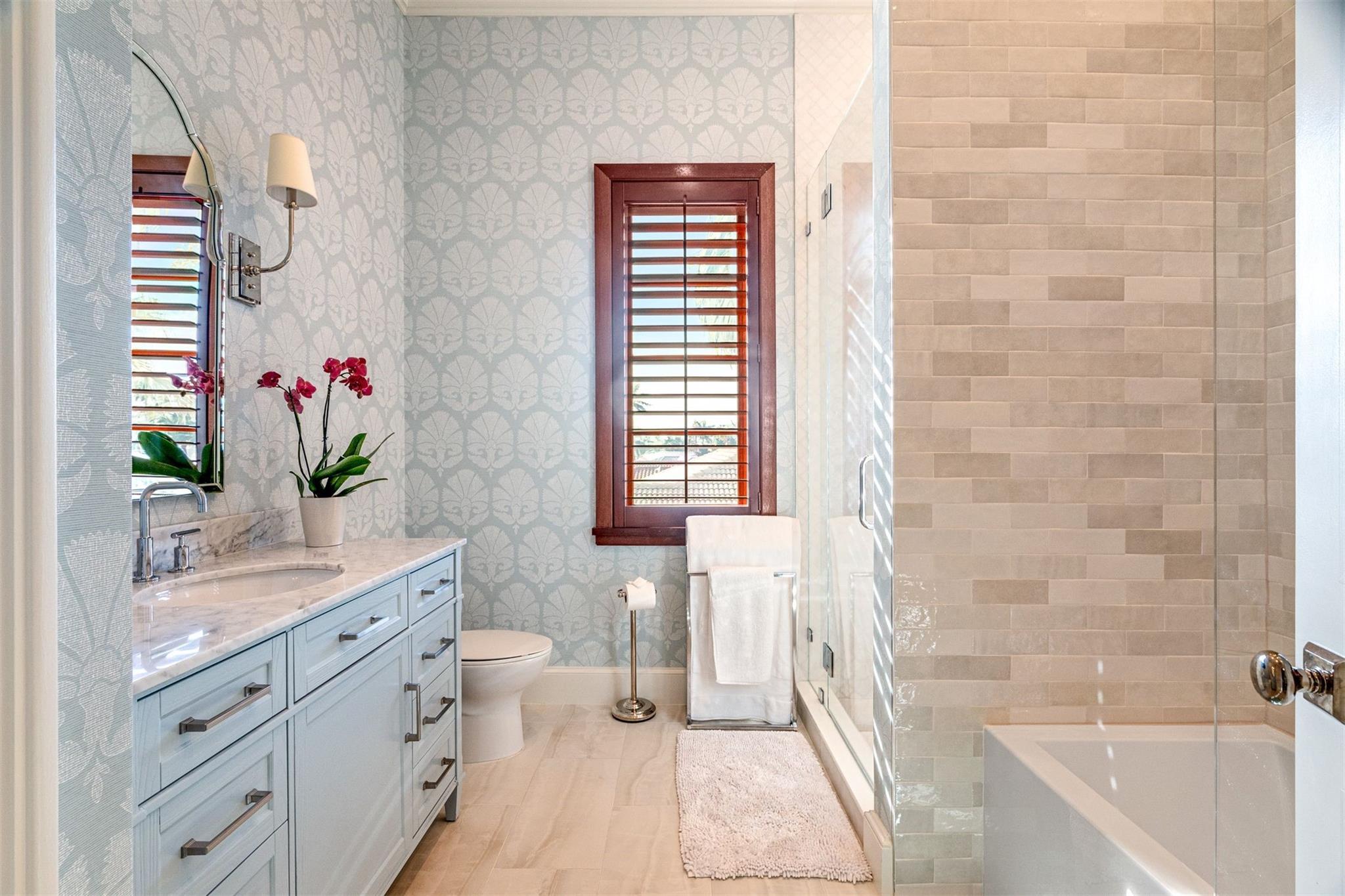 2530 Laguna Drive, Fort Lauderdale, FL 33316