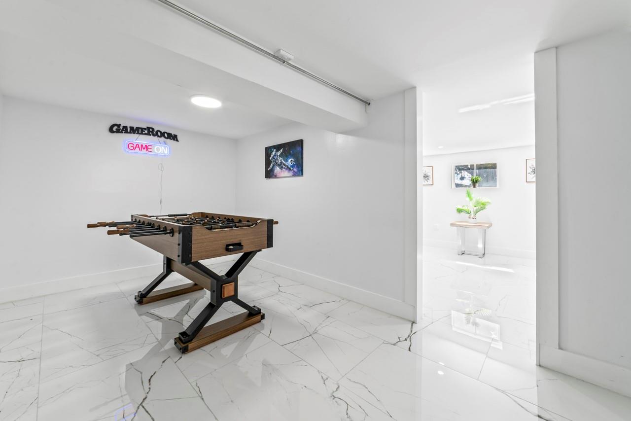 1215 NE 200th Street, Miami, FL 33179