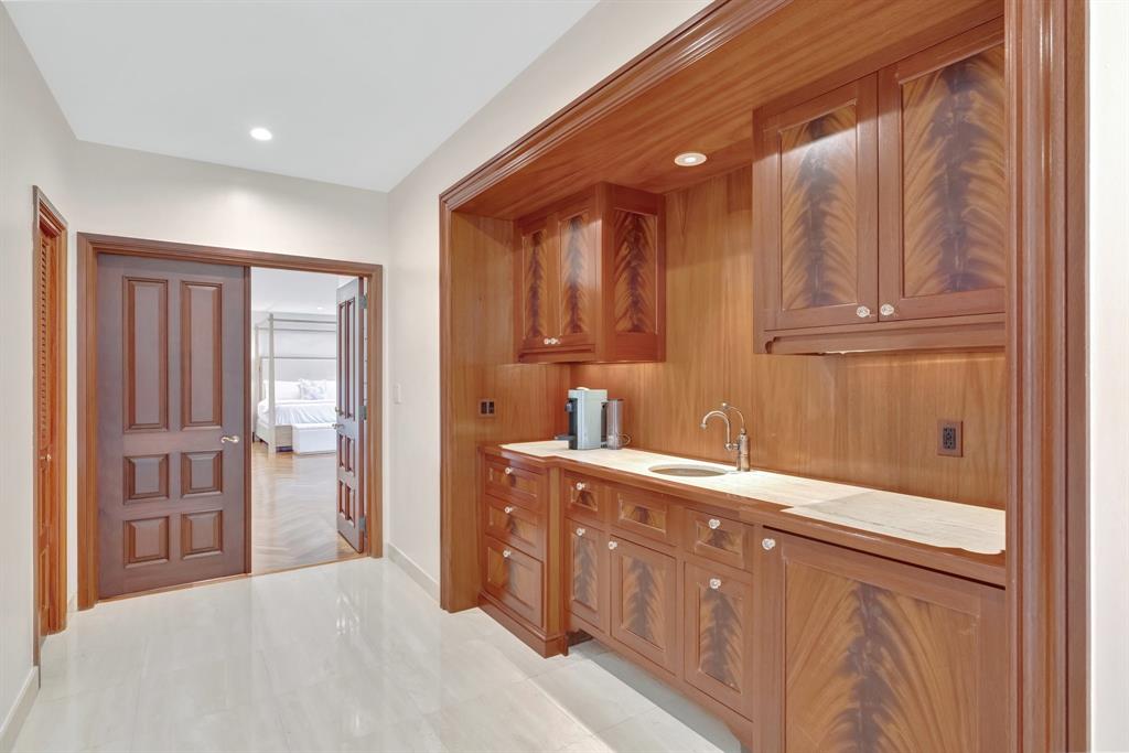 2441 SW 28th Avenue, Fort Lauderdale, FL 33312