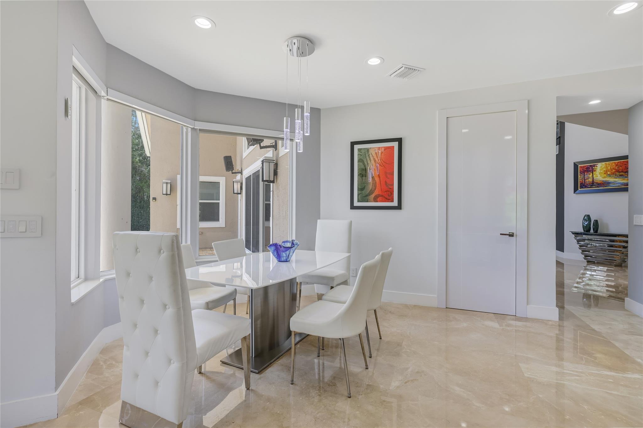 Photo for 10792 Pine Lodge Trail, Davie, FL 33328 - Listing #FX-10511577 10792 Pine Lodge Trail, Davie, FL 33328