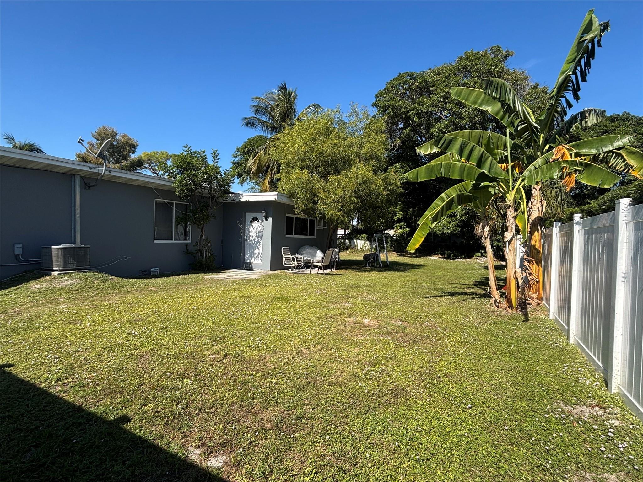 Photo for 935 NE 33rd Street, Oakland Park, FL 33334 - listing #FX-10537732 935 NE 33rd Street, Oakland Park, FL 33334