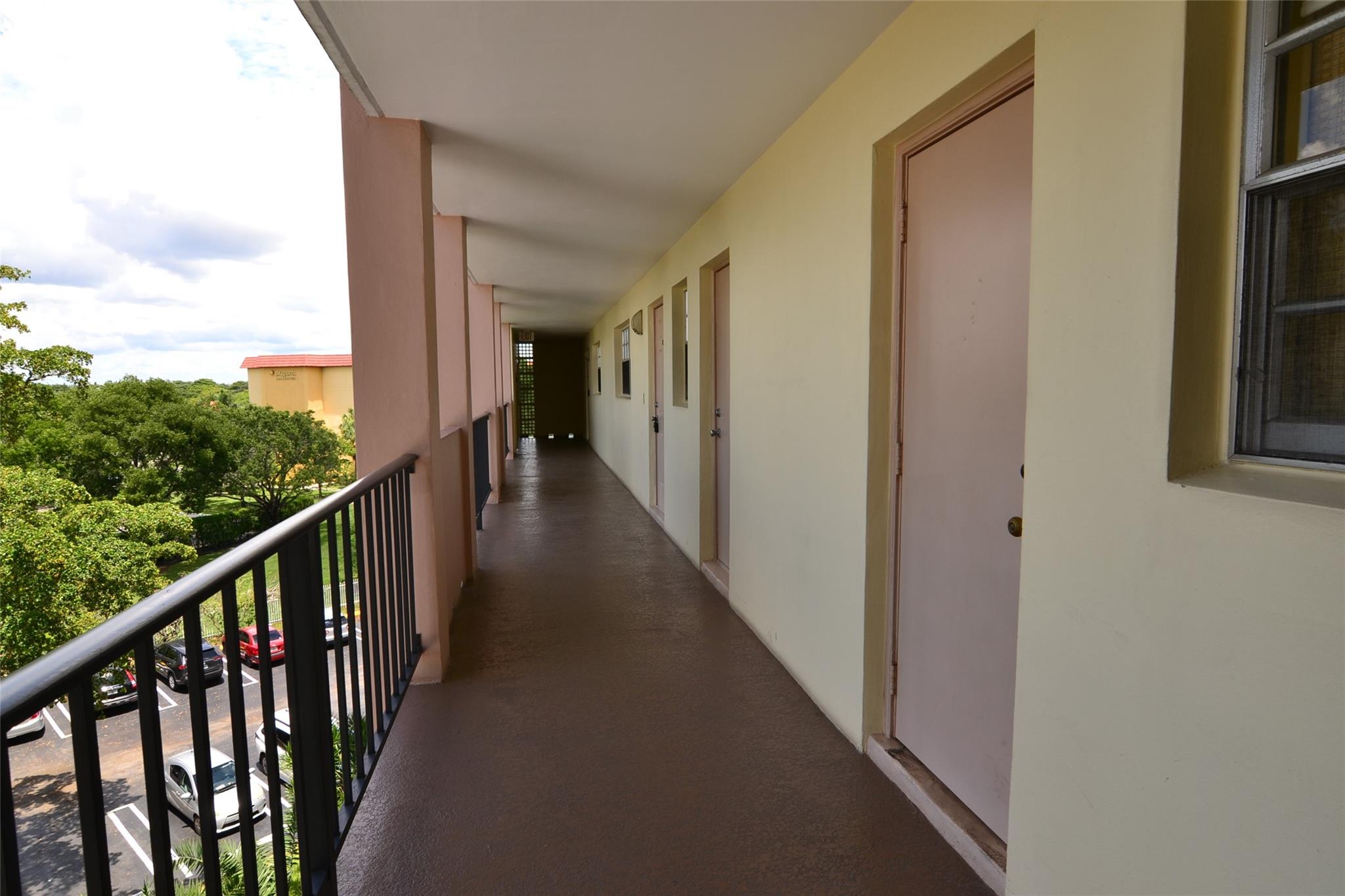 3575 Broken Woods Drive 502, Coral Springs, FL 33065