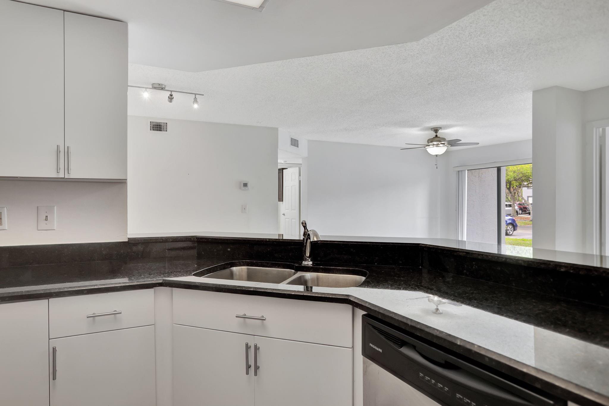 9088 W Atlantic Bl 511, Coral Springs, FL 33071