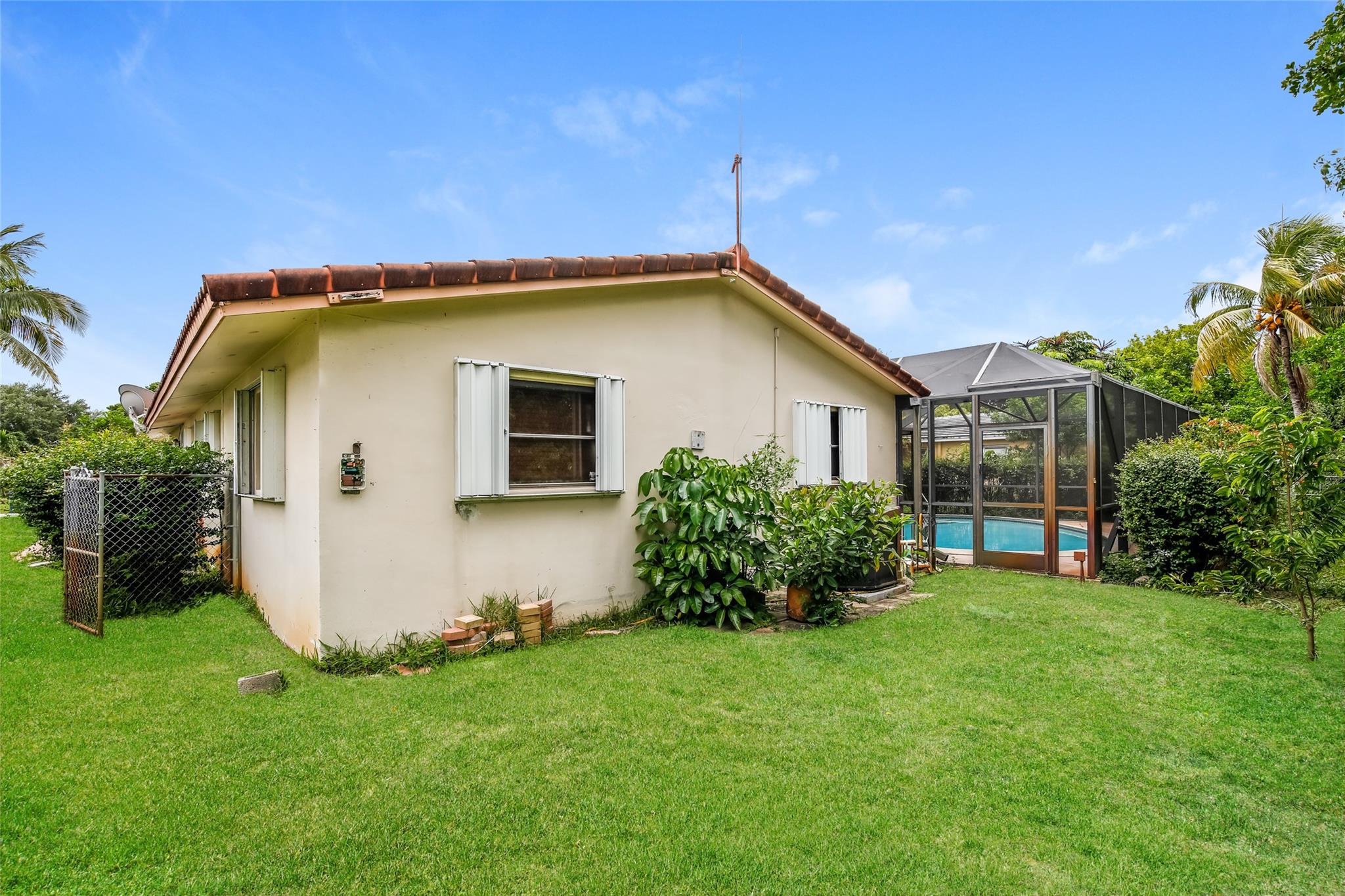 11275 NW 37th Court, Coral Springs, FL 33065