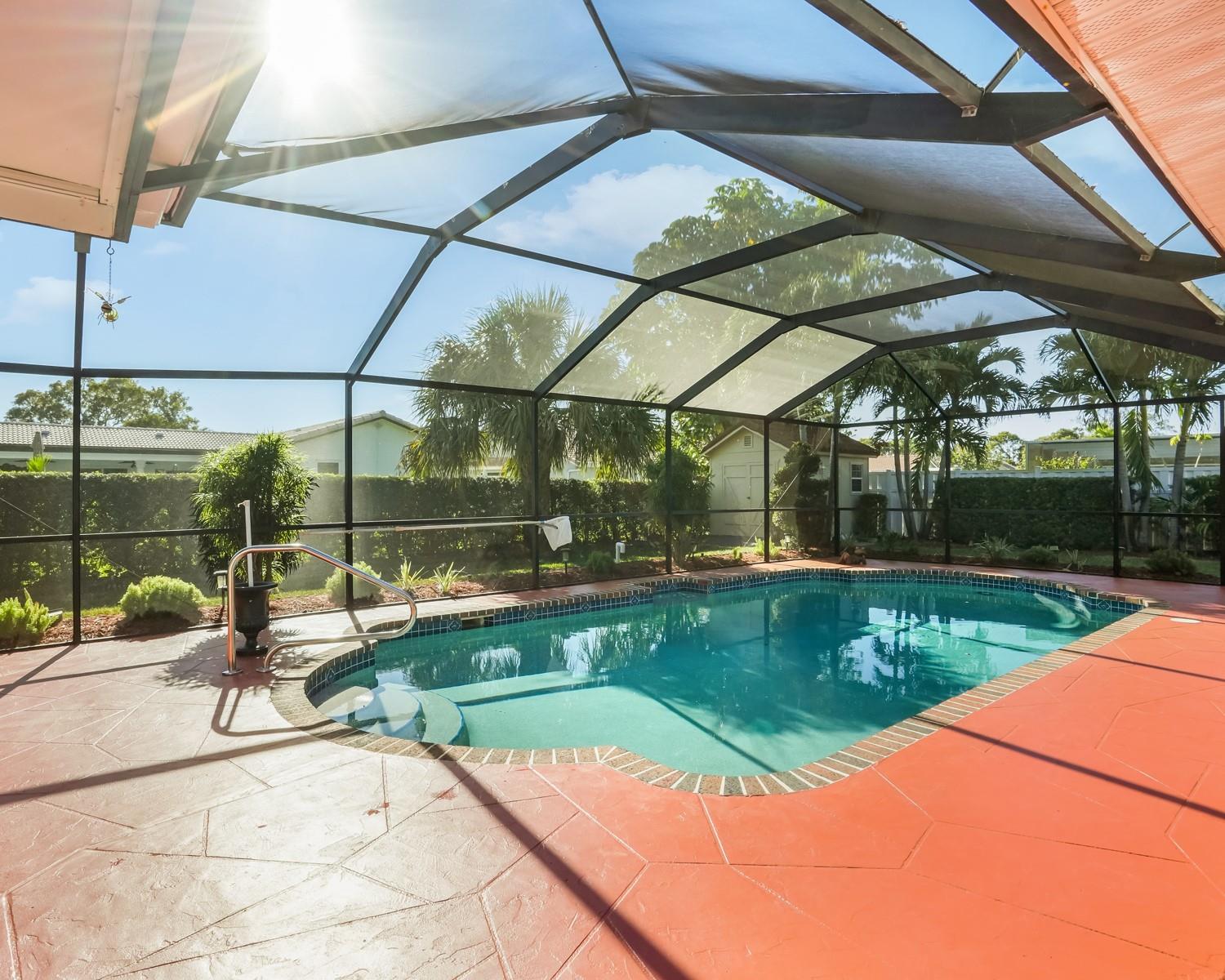 906 NW 83rd Drive, Coral Springs, FL 33071