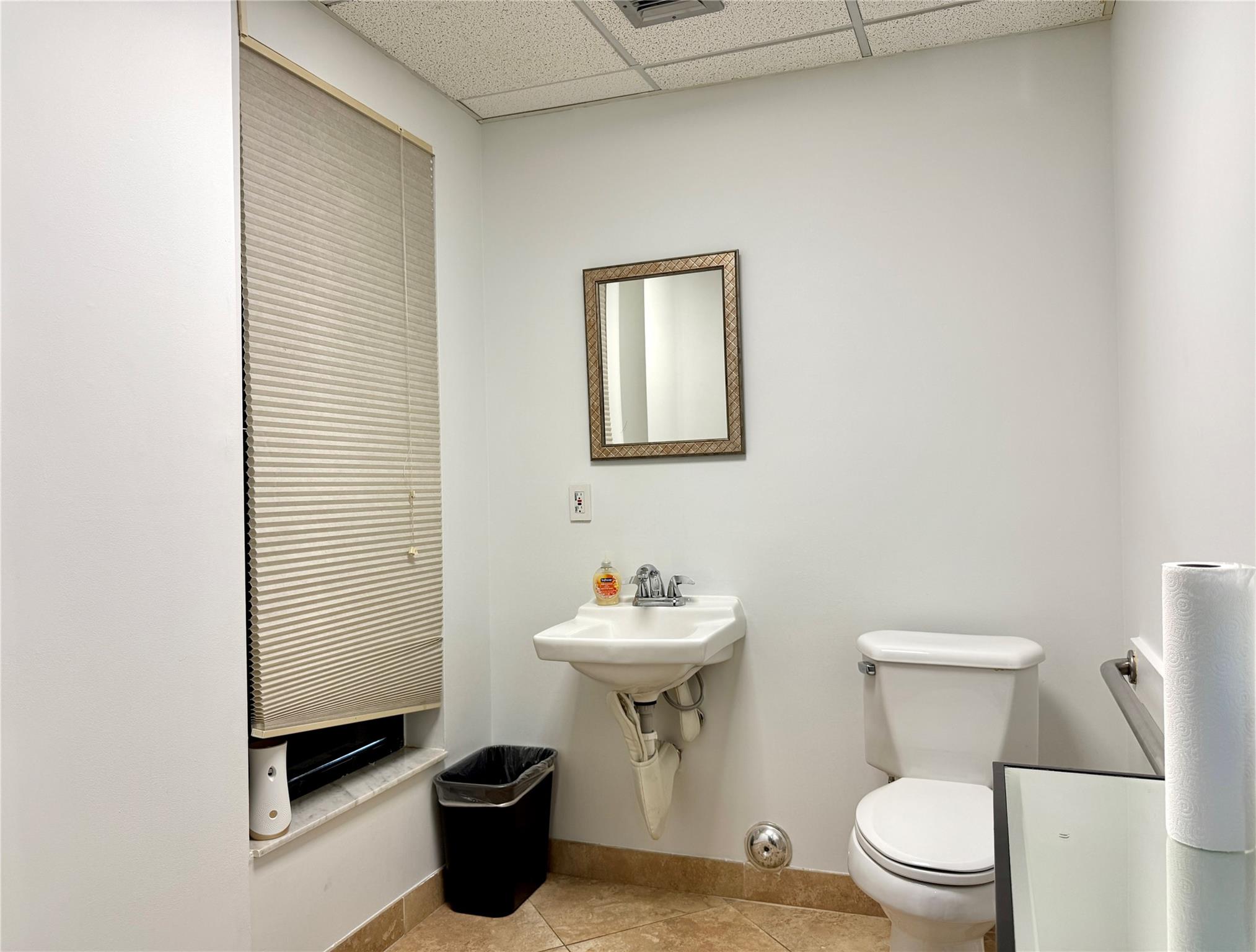 1500 N University Drive 101, Coral Springs, FL 33071