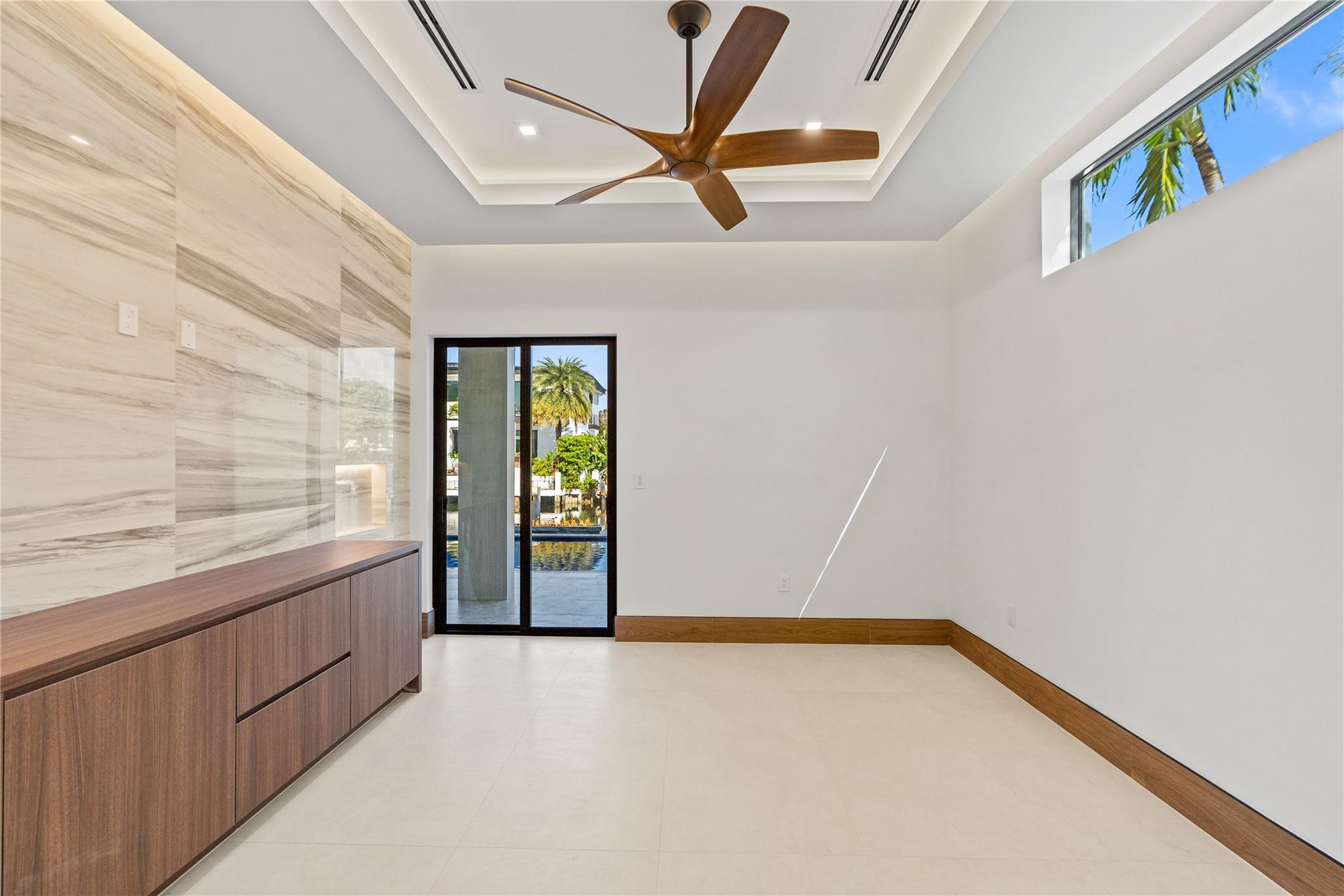 2441 NE 48th Court, Lighthouse Point, FL 33064