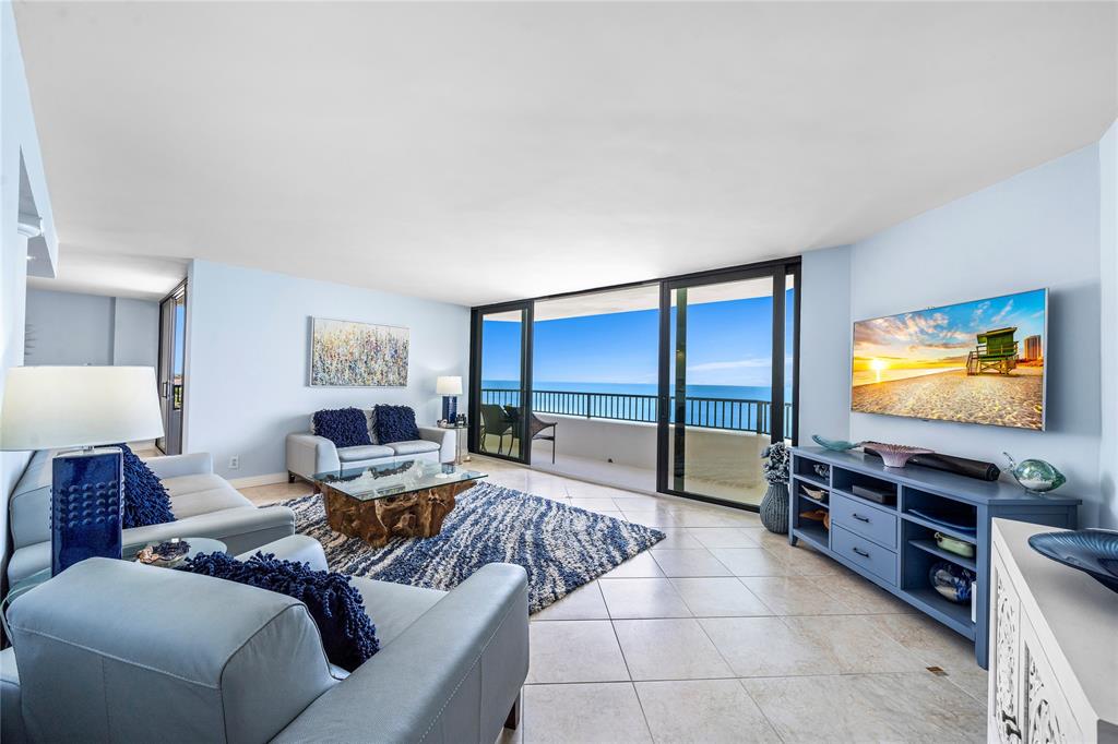 Photo for 600 Ocean Drive, 8D, Juno Beach, FL 33408 - Listing #FX-10422430 600 Ocean Drive, 8D, Juno Beach, FL 33408