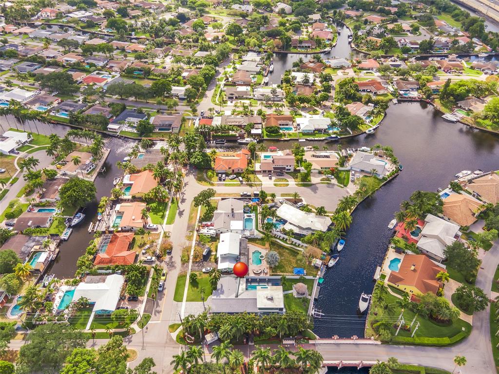 Photo for 5880 SW 19th Street, Plantation, FL 33317 - Listing #FX-10436185 5880 SW 19th Street, Plantation, FL 33317