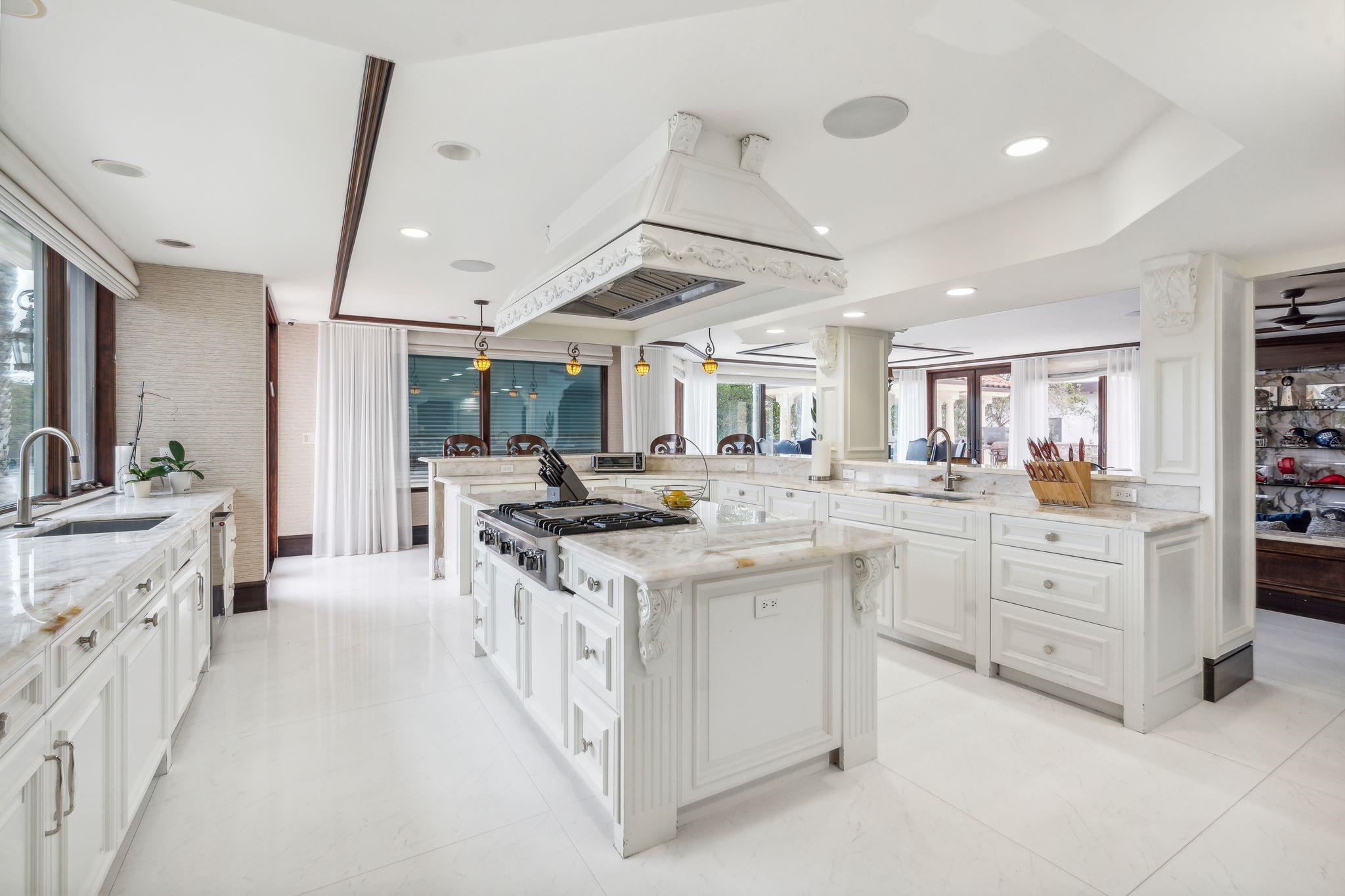 3100 NE 46th Street, Lighthouse Point, FL 33064