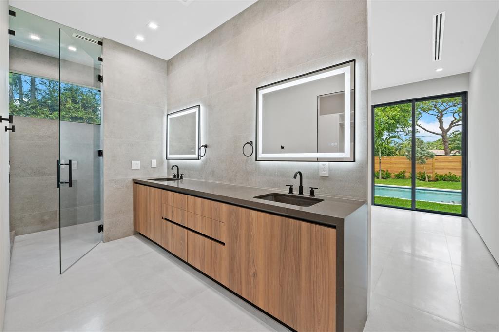 Photo for 709 NE 21st Drive, Wilton Manors, FL 33305 - Listing #FX-10429054 709 NE 21st Drive, Wilton Manors, FL 33305