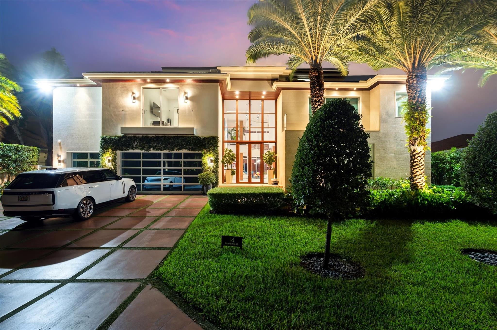 14 N Isla Bahia Drive, Fort Lauderdale, FL 33316