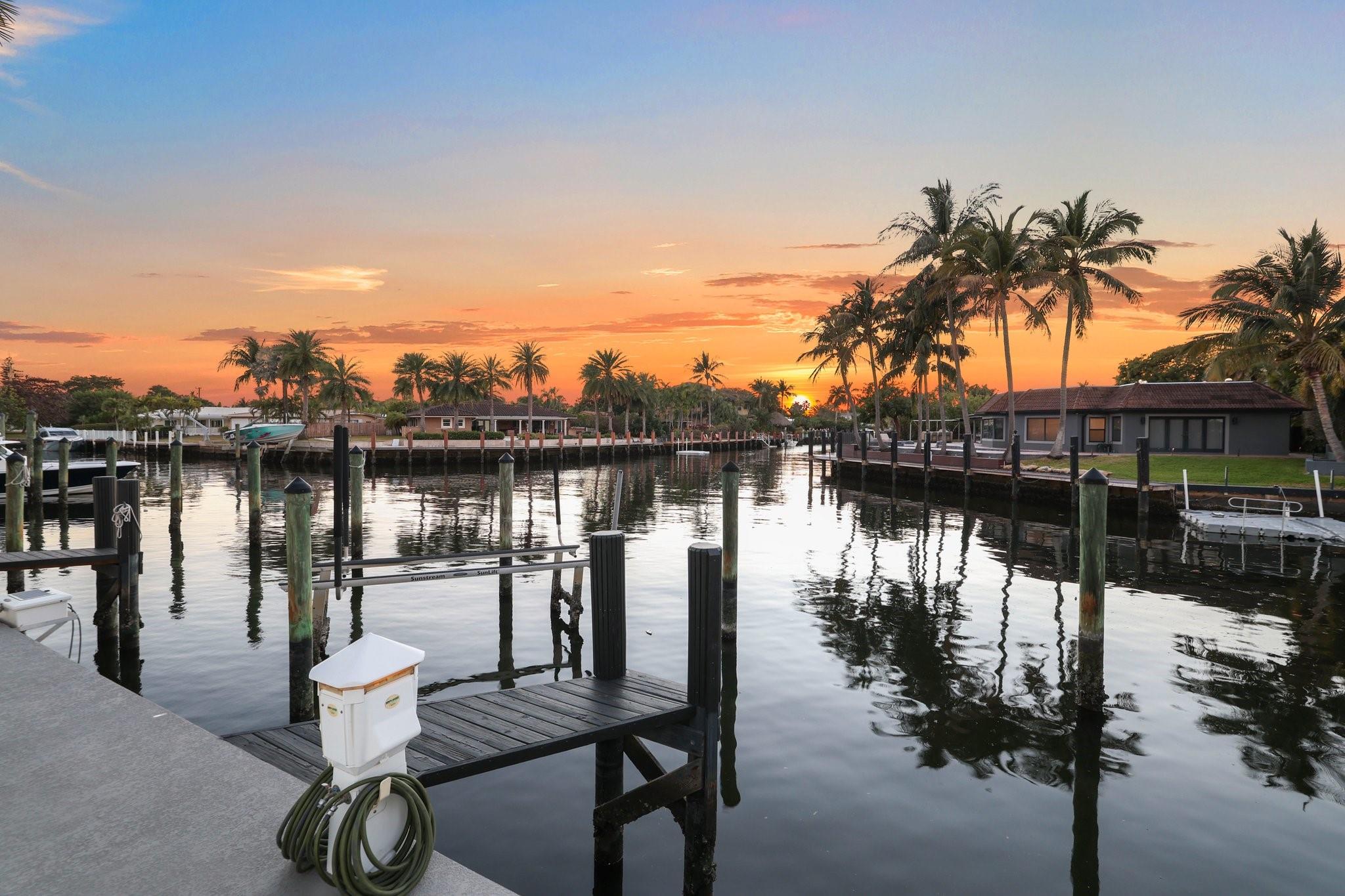 Intersecting canal creates expansive view and privacy