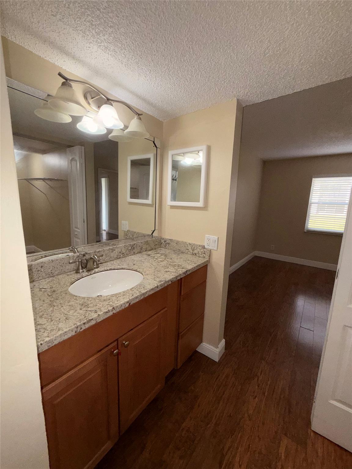 1200 NW 87th Avenue 114, Coral Springs, FL 33071