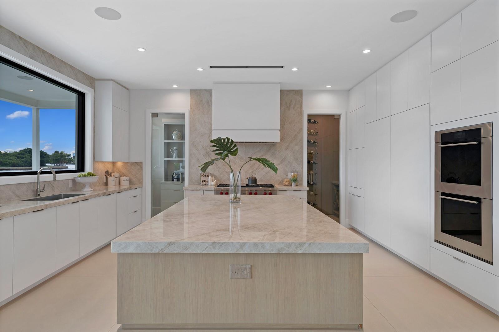 2010 Intracoastal Drive, Fort Lauderdale, FL 33305