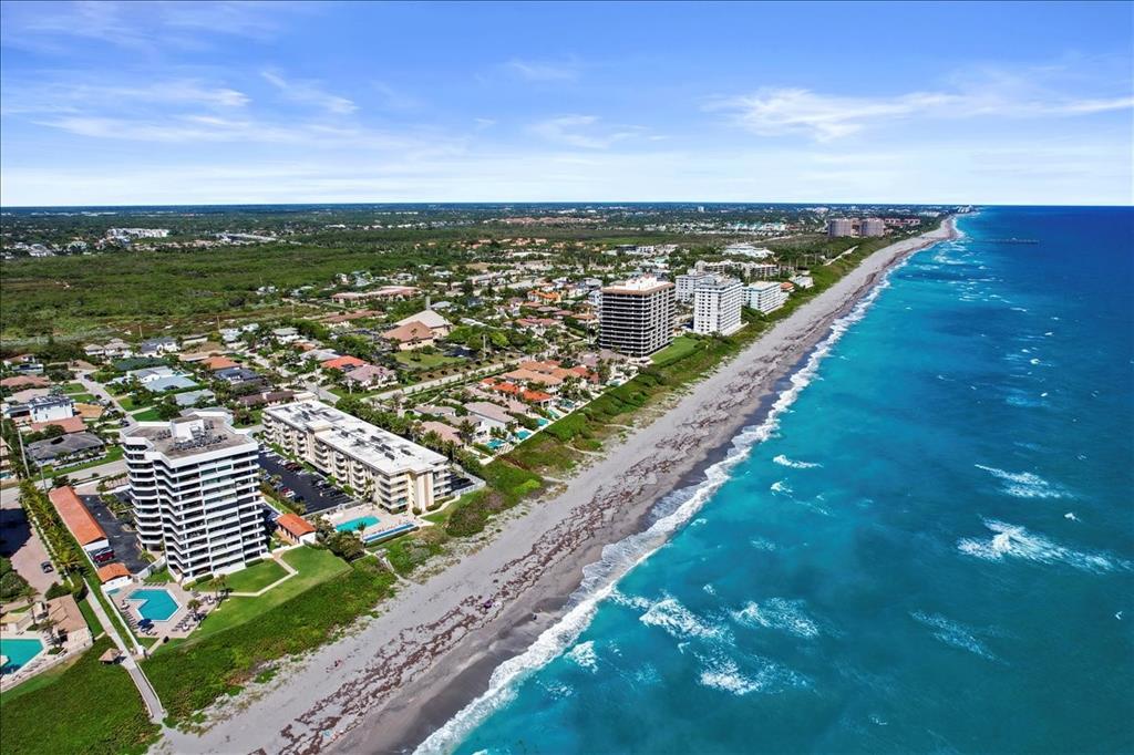 Photo for 600 Ocean Drive, 8D, Juno Beach, FL 33408 - Listing #FX-10422430 600 Ocean Drive, 8D, Juno Beach, FL 33408