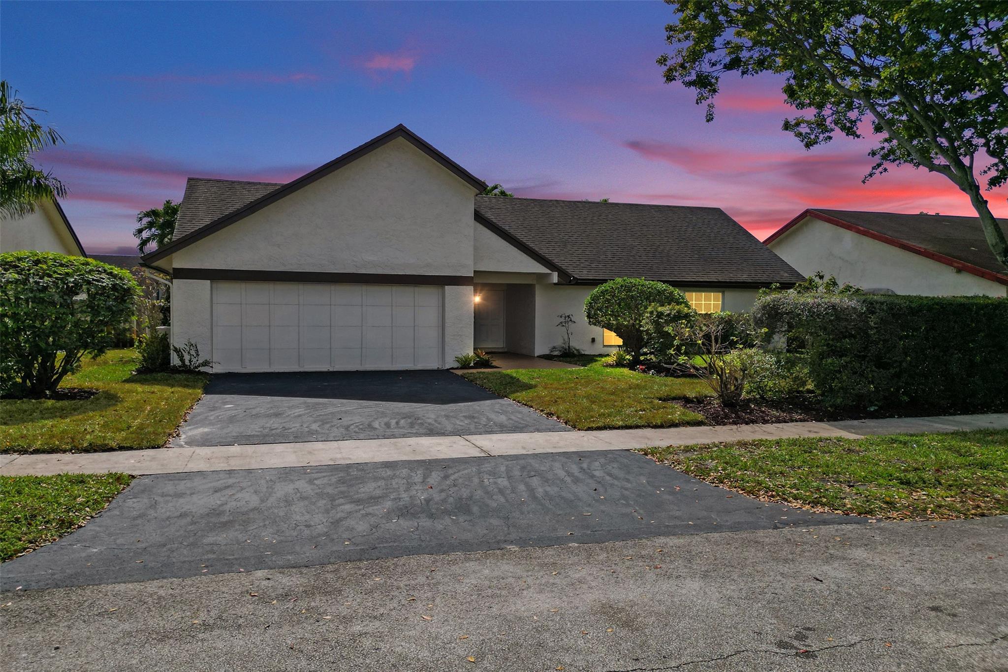 10220 NW 25th Street, Pembroke Pines, FL 33026