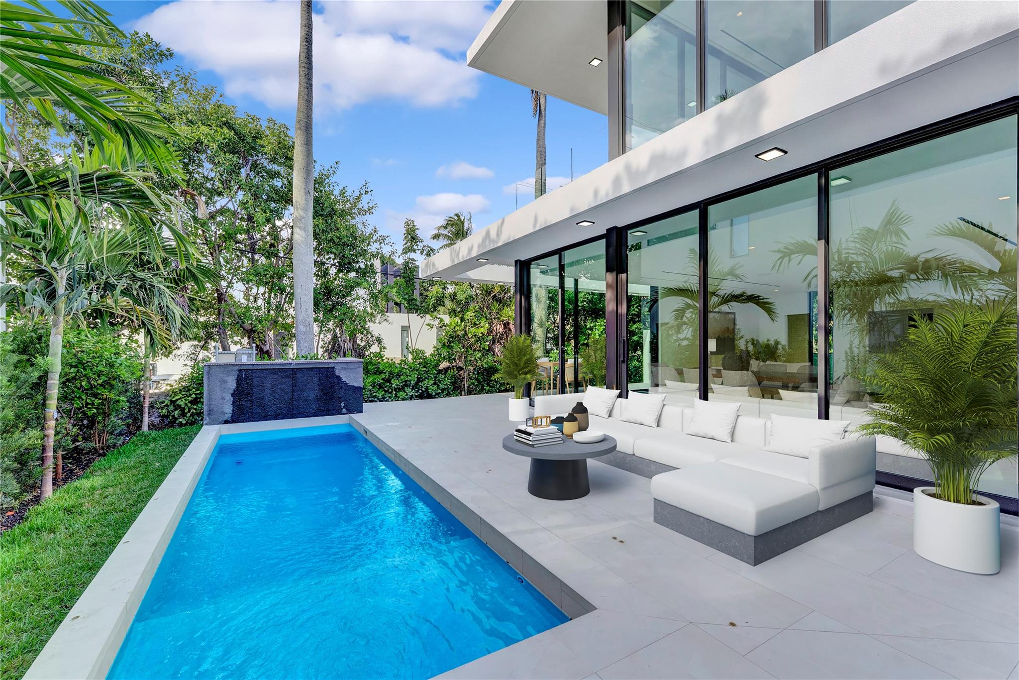 2130 S Miami Avenue, Miami, FL 33129