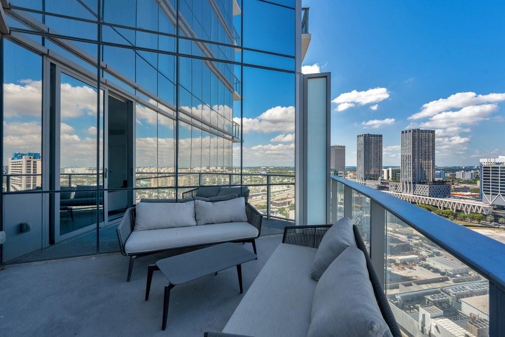 851 NE 1st Avenue 2202, Miami, FL 33132