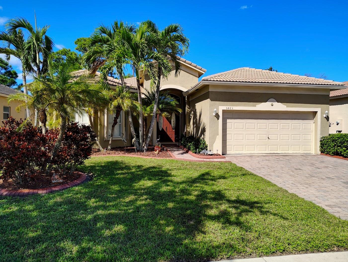 Photo for 5423 Place Lake Drive, Fort Pierce, FL 34951 - listing #FX-10536614 5423 Place Lake Drive, Fort Pierce, FL 34951