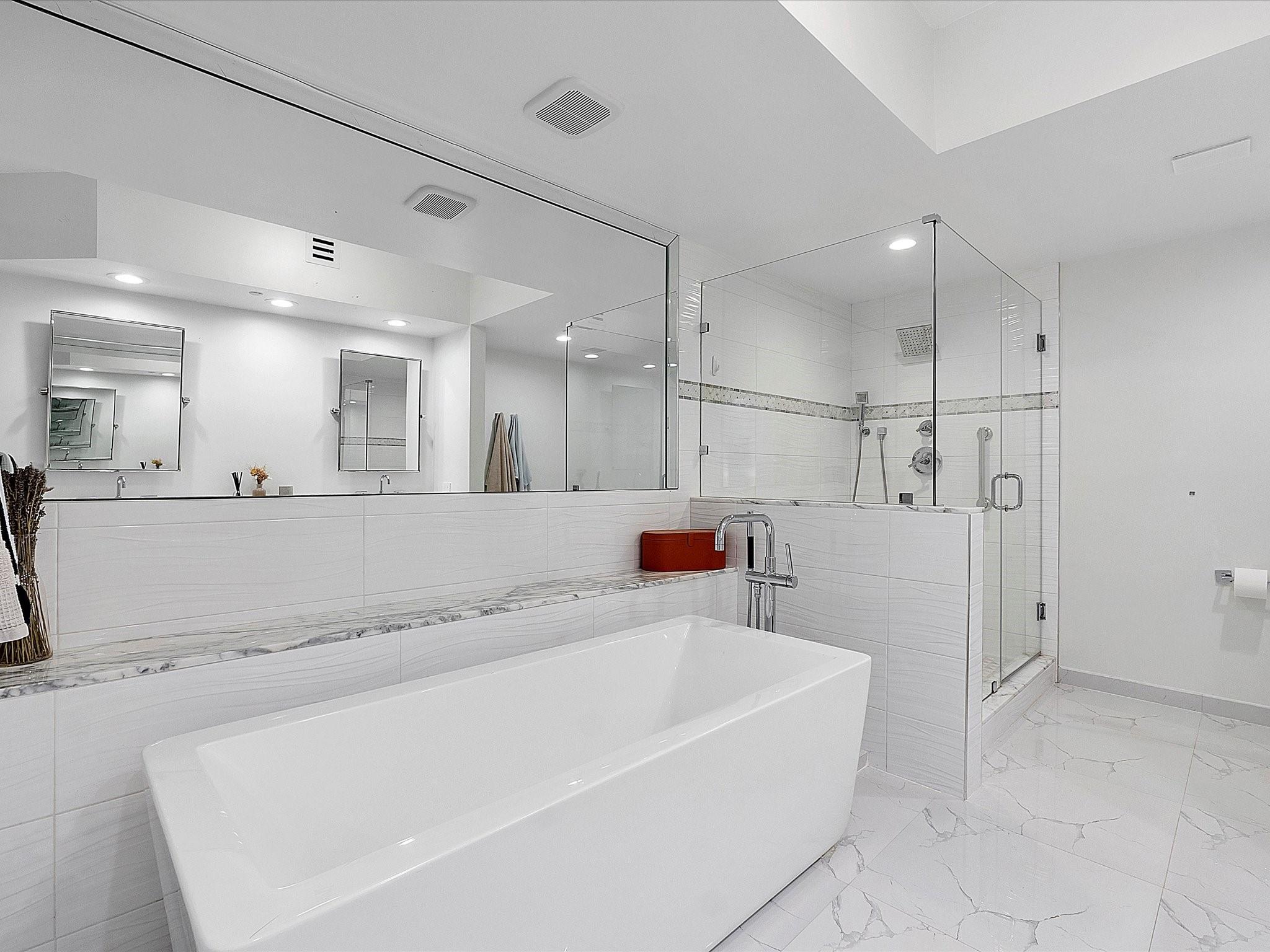 Photo for 3100 N Ocean Boulevard, 1202, Fort Lauderdale, FL 33308 - Listing #FX-10487193 3100 N Ocean Boulevard, 1202, Fort Lauderdale, FL 33308