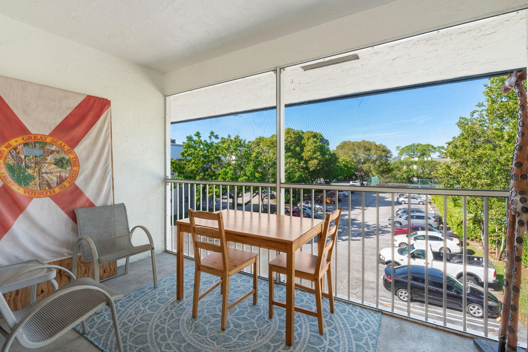 3000 Riverside Drive 302-1, Coral Springs, FL 33065