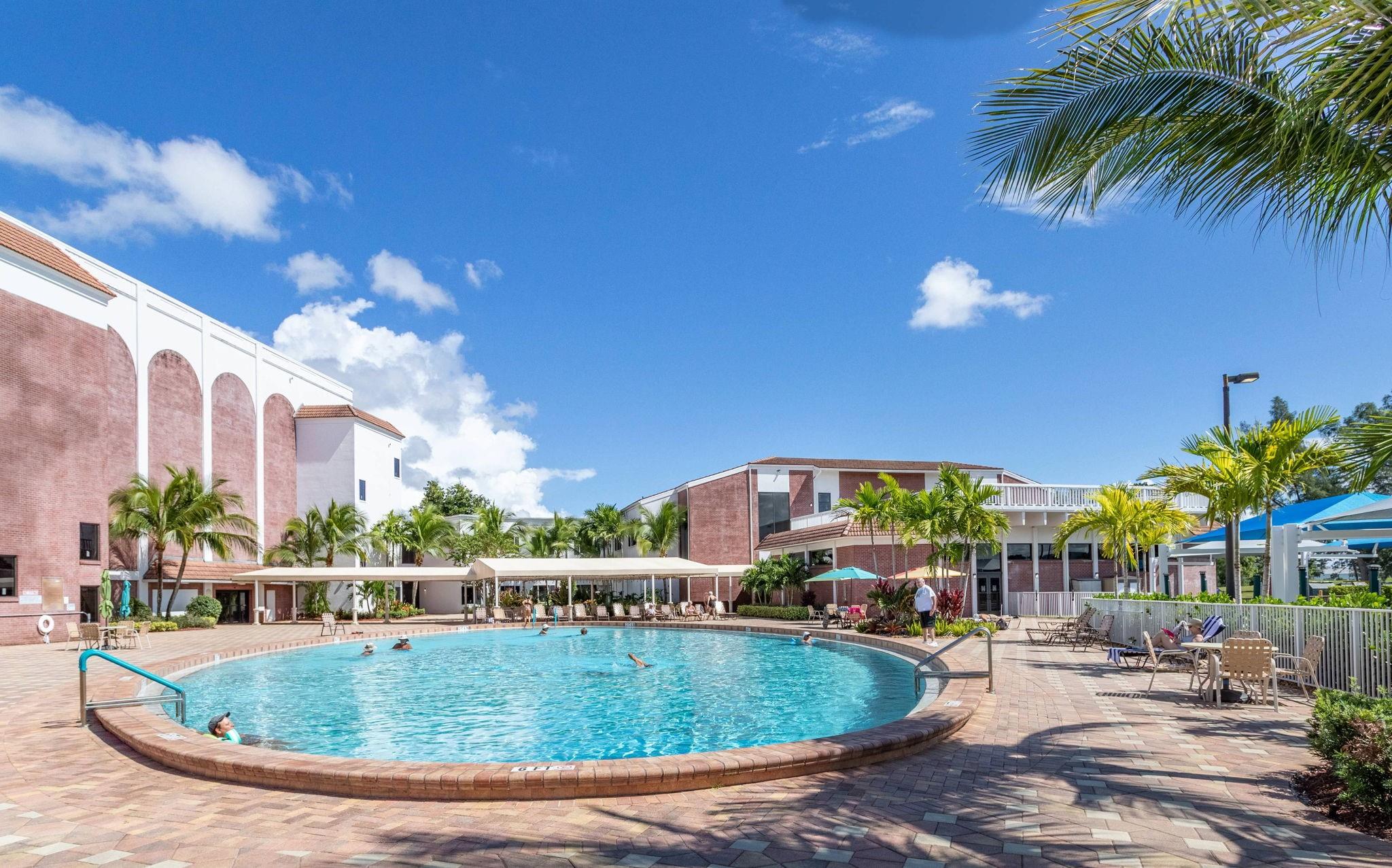 Photo for 327 Farnham P, 327, Deerfield Beach, FL 33442 - Listing #FX-10506185 327 Farnham P, 327, Deerfield Beach, FL 33442