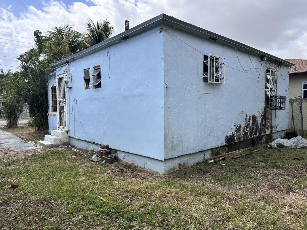 2161 NW 50th Street, Miami, FL 33142